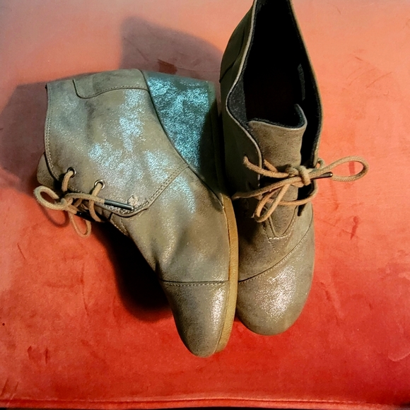 TOMS Wedges Mushroom Beige Size 10 - Picture 3 of 3